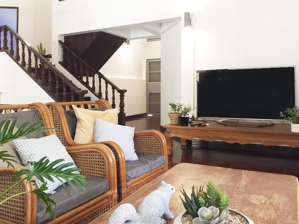 Squirrel Hostel Chiang Mai Ngoại thất bức ảnh